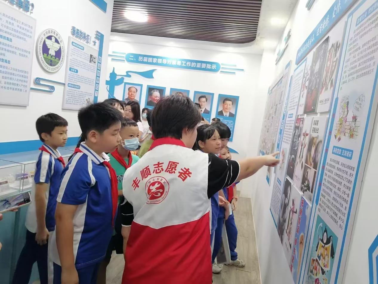 0923湯坑鎮(zhèn)開展“維護(hù)青少年權(quán)益 共創(chuàng)美好未來”關(guān)愛未成年人系列活動(dòng).docx_2