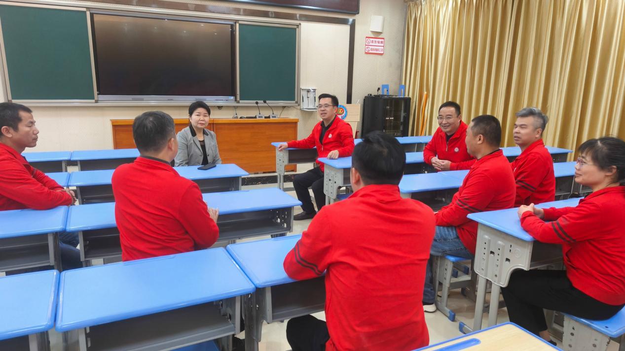 中共廣東省委黨史研究室尹德慈一行到豐良中學開展鄉(xiāng)村振興和黨史工作調研.docx_9